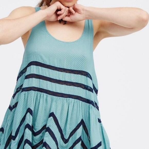 Free People Intimately Voile and Lace Trapeze Slip Size Small - Picture 2 of 10